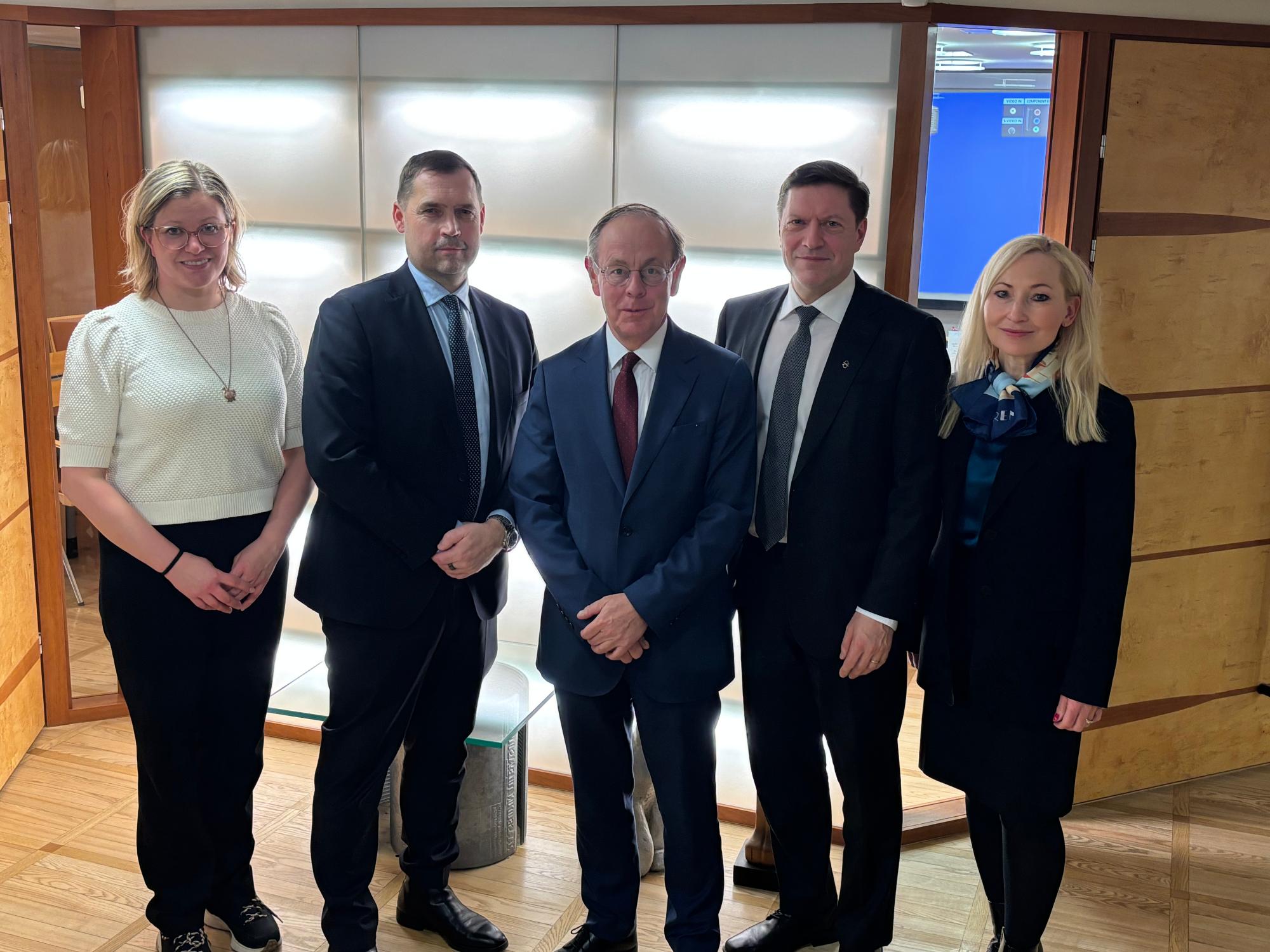 Patrick Child (centre) held discussions with MTK’s Director of Rural Vitality Leena Kristeri, President Tero Hemmilä, and Director General Jyrki Wallin. The visit was also attended by Elina Laurinen, Head of the European Commission Representation in Finland.